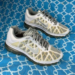 Nike Men’s size 7 Air Max 2011 White Silver low top running sneakers + vintage